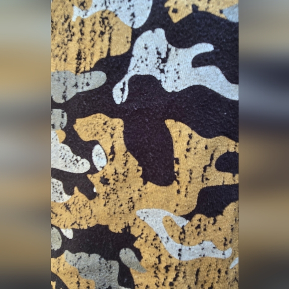 TRUE RELIGION Gold&silver Metalic Camo Front Pocket Hoodie SzL - Picture 9 of 11